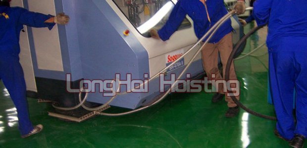 精密(mi)大(da)理石(shi)鑽孔機搬(ban)運現(xian)場(chang)實(shi)拍2 精(jing)密大理石鑽(zuan)孔(kong)機(ji)搬運(yun)現場(chang)實(shi)拍(pai)2